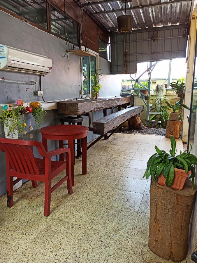 Nu Phuket Airport Resident 1 Bed & Breakfast Nai Yang Exterior photo
